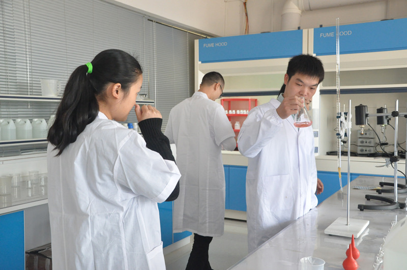 華軒建材研發(fā)團(tuán)隊(duì)